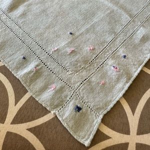 Vintage Embroidered Drawnwork Geometric Blue & Pink Dots Handkerchief / Hankie.